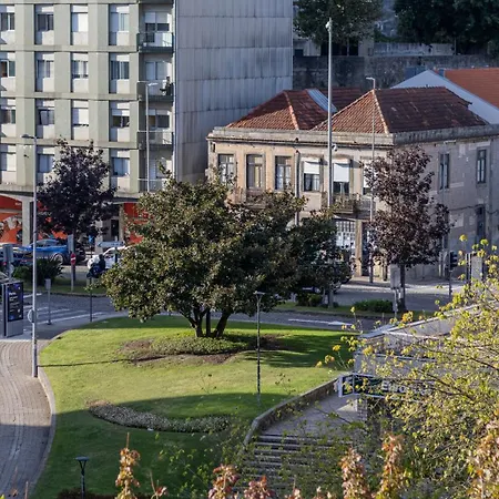 Апартаменты 2br Wonder In The Center By Lovelystay *