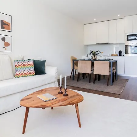 2br Wonder In The Center By Lovelystay Апартаменты Порту