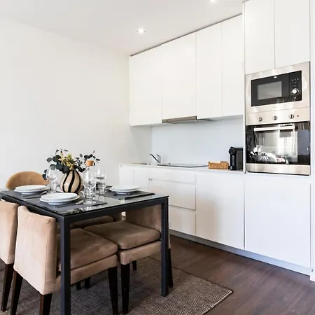 Апартаменты 2br Wonder In The Center By Lovelystay Порту