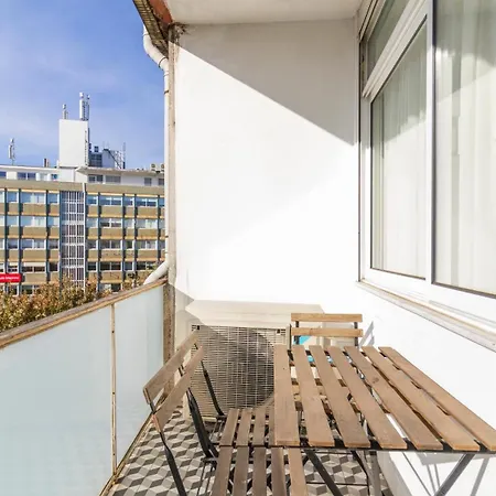 2br Wonder In The Center By Lovelystay Apartment