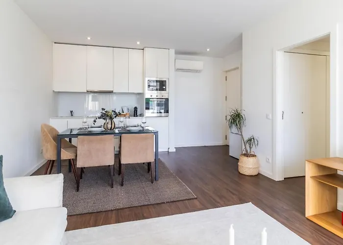 2br Wonder In The Center By Lovelystay פורטו