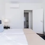Appartement 2br Wonder In The Center By Lovelystay