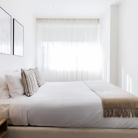 2br Wonder In The Center By Lovelystay Appartement